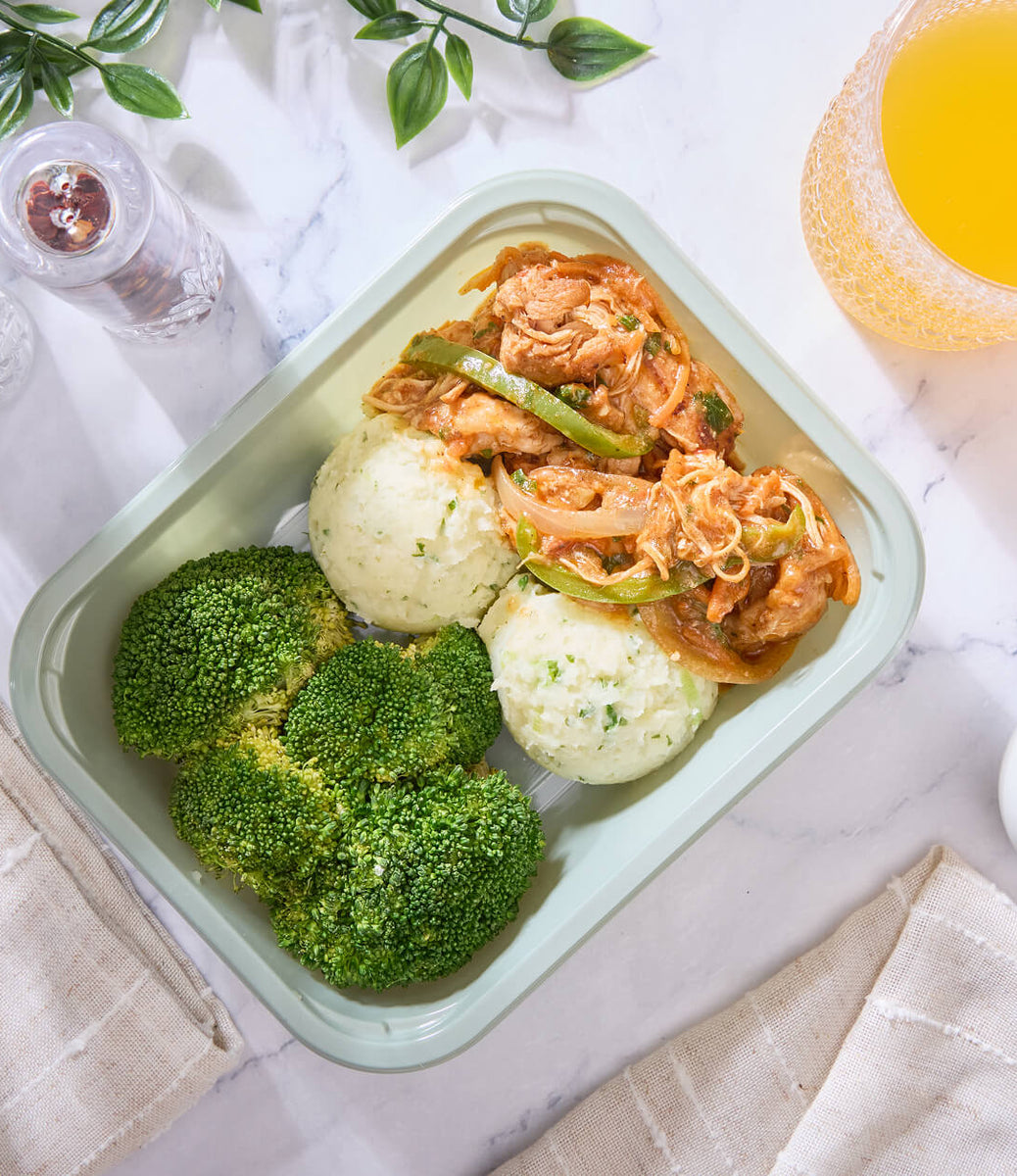 2025 - Pro Athlete Meal Box - Chicken Thigh #2 - Cuban Pulled Chicken - photo0