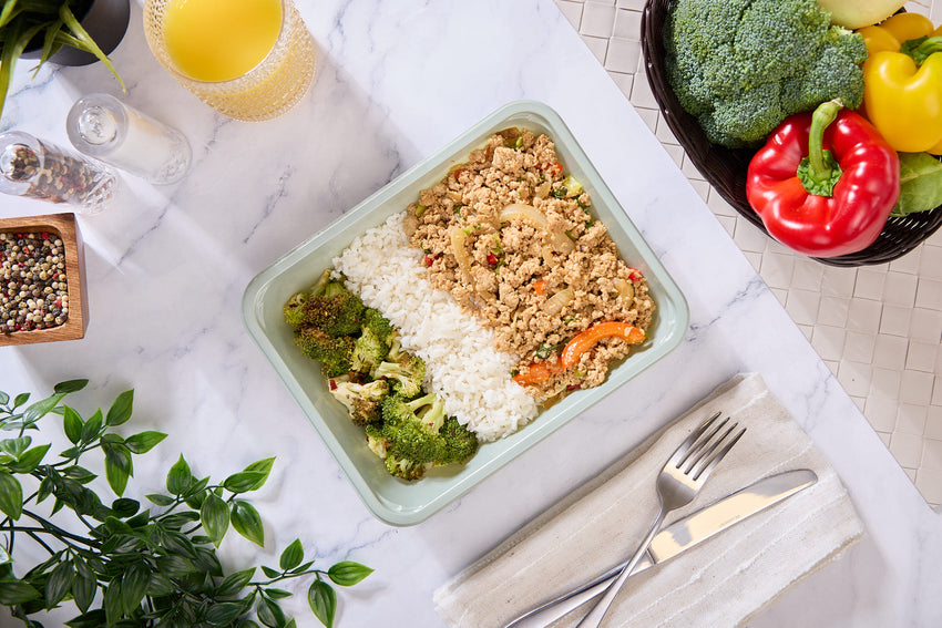 2025 - Clean Bulking Meal Box - Ground Chicken - Thai Pad Krapow - photo0