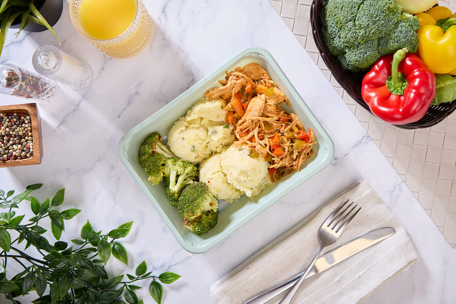 2025 - Clean Bulking Meal Box - Chicken Breast #2 - Sweet Chili Shredded Chicken - photo0