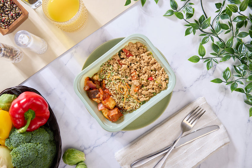 2025 - Low Carb Meal Box - Ground Chicken - Thai Pad Krapow - photo0