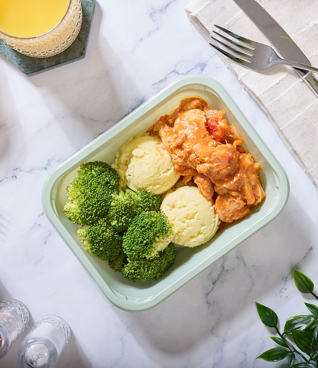 2025 - Pro Athlete Meal Box - Chicken Thigh #2 - Hungarian Paprikash Chicken - photo1